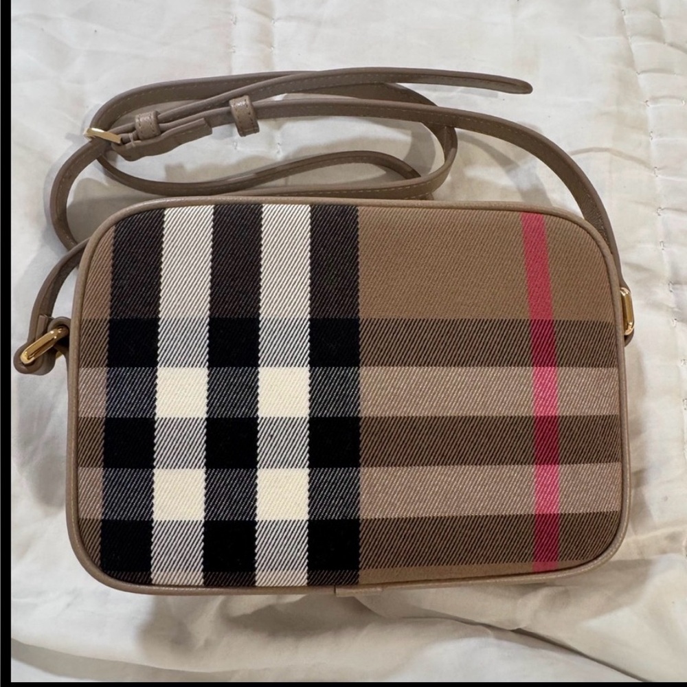 Burberry Classic White Bag